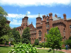 Smithsonian Opening Hours
